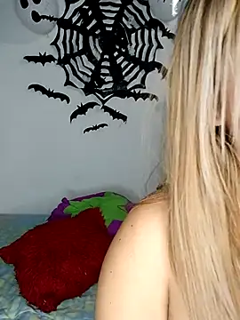 Snapshot of Emily__Hott chatting on October 8, 2:42 am Emily  Hott online show from October 8, 2:42 am