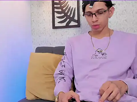 nicolai drake online show from September 12, 8:03 am