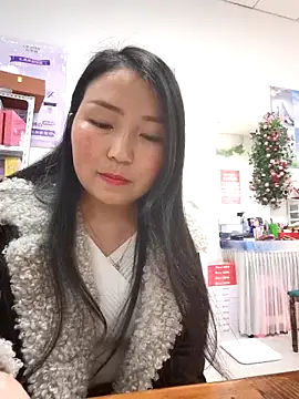 lingling5200 online show from March 6, 6:32 am