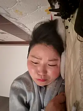 lingling5200 online show from May 22, 2:08 am