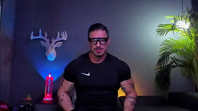 dennis cox1 online show from December 18, 5:35 am