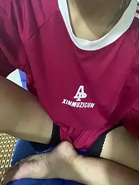 Snapshot of Yourbaby_24 chatting on September 10, 4:23 am Yourbaby 24 online show from September 10, 4:23 am