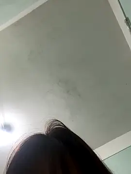 qinejr37 online show from October 4, 11:03 pm