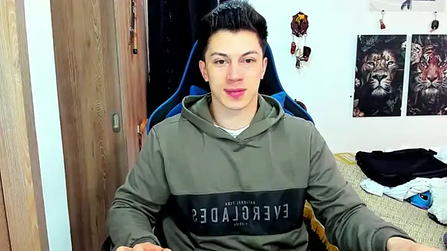 Snapshot of javiersexymann chatting on December 13, 4:49 pm javiersexymann online show from December 13, 4:49 pm