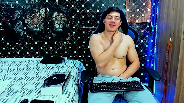 javiersexymann online show from May 29, 6:50 pm