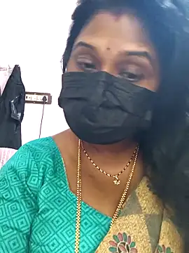 Snapshot of chaitara-reddy chatting on April 20, 10:18 am chaitara-reddy online show from April 20, 10:18 am
