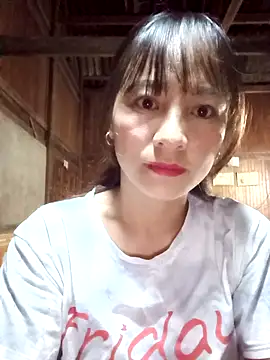 Snapshot of Mini3333 chatting on October 22, 10:09 pm Mini3333 online show from October 22, 10:09 pm