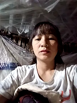 Snapshot of Mini3333 chatting on November 8, 10:52 pm Mini3333 online show from November 8, 10:52 pm