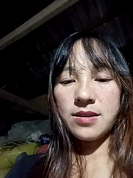 Snapshot of Mini3333 chatting on November 16, 1:39 pm Mini3333 online show from November 16, 1:39 pm