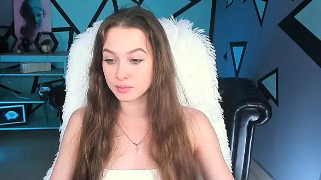 Snapshot of ArielSykes chatting on October 13, 6:19 pm ArielSykes online show from October 13, 6:19 pm