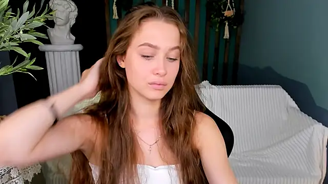 ArielSykes online show from June 29, 10:15 am