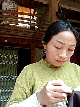 lucybaby00 online show from January 13, 3:45 am