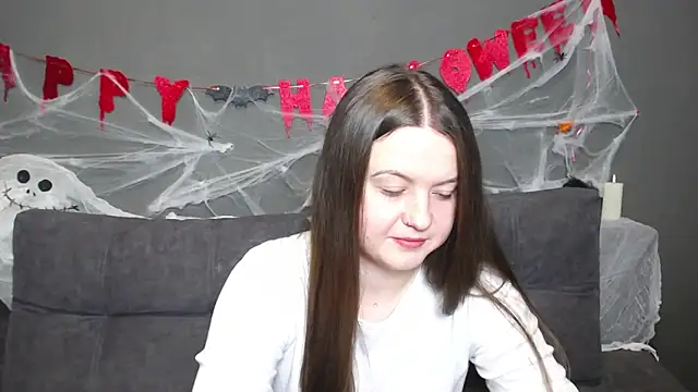 Snapshot of MavkaCute chatting on October 16, 6:31 pm MavkaCute online show from October 16, 6:31 pm