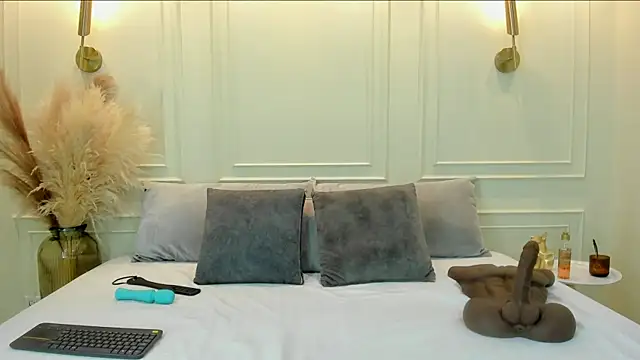 gabysanta  online show from January 8, 2:52 pm