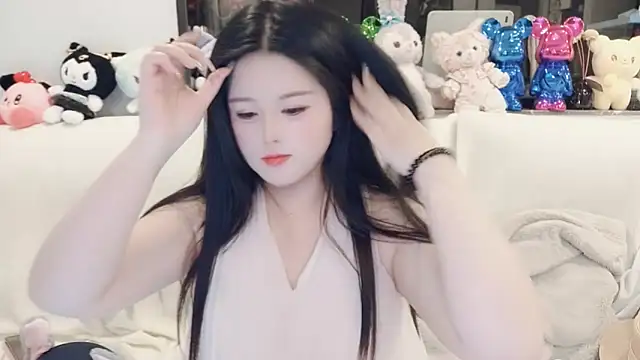 SweetTease2025 online show from May 5, 5:32 pm