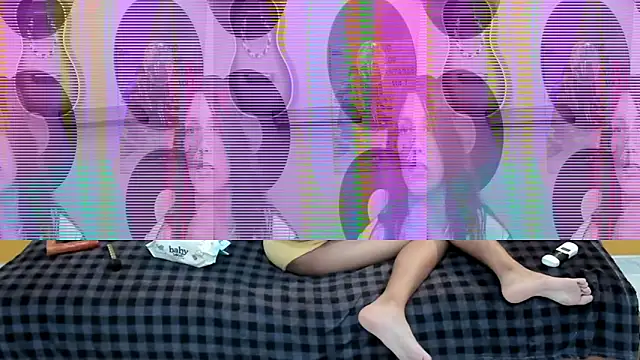 skinnyverus18 online show from January 31, 7:11 pm