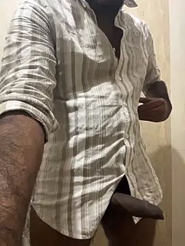 Snapshot of hotboy_hyd1 chatting on April 2, 1:53 pm hotboy hyd1 online show from April 2, 1:53 pm