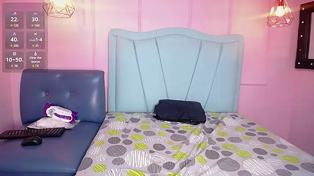 danna7cute online show from November 10, 8:19 pm