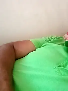 Snapshot of Suranga-55 chatting on September 28, 2:06 am Suranga-55 online show from September 28, 2:06 am