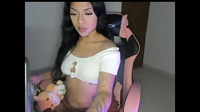 Mia Sweet Couple online show from April 9, 4:34 am