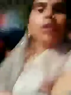Snapshot of Soniya_pandit chatting on July 10, 4:31 pm Soniya pandit online show from July 10, 4:31 pm