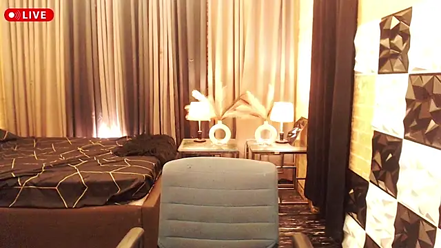 Snapshot of XinFuckingLust chatting on September 30, 12:54 pm XinFuckingLust online show from September 30, 12:54 pm