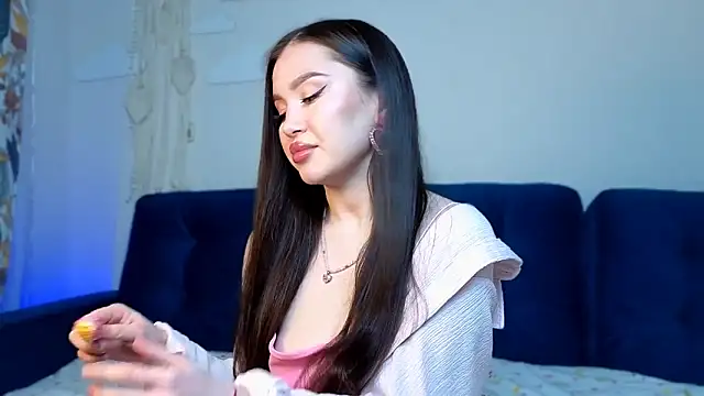 Snapshot of LexeeLuv chatting on February 13, 11:12 pm LexeeLuv online show from February 13, 11:12 pm