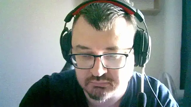 Snapshot of SirAbuser chatting on September 11, 6:24 am SirAbuser online show from September 11, 6:24 am