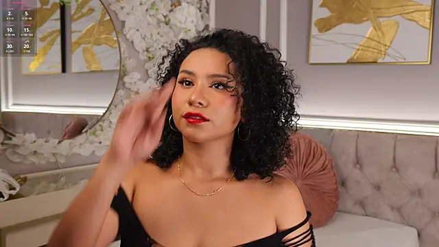 ellette   online show from April 6, 7:15 pm