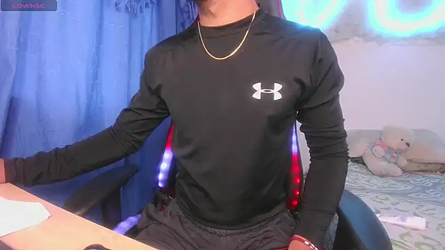 Ferlucyboy666 online show from October 19, 11:22 am