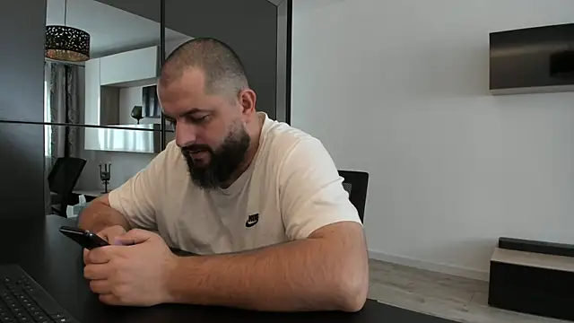 Snapshot of DravenPeak chatting on October 21, 11:33 am DravenPeak online show from October 21, 11:33 am