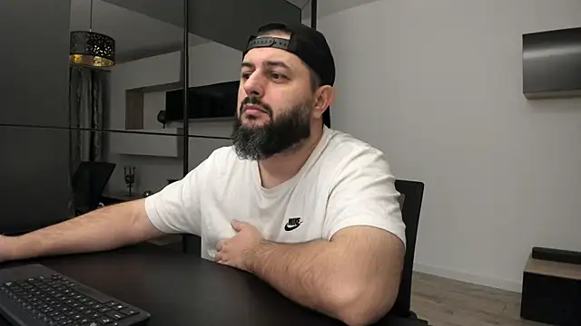 Snapshot of DravenPeak chatting on November 5, 4:12 am DravenPeak online show from November 5, 4:12 am