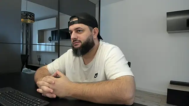 Snapshot of DravenPeak chatting on November 7, 12:16 pm DravenPeak online show from November 7, 12:16 pm