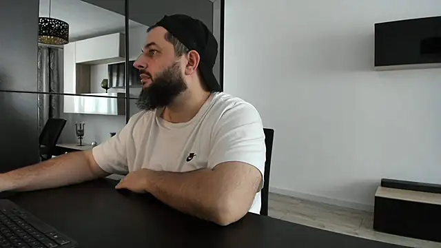 Snapshot of DravenPeak chatting on November 15, 12:56 pm DravenPeak online show from November 15, 12:56 pm