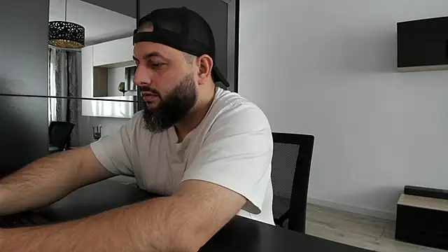 Snapshot of DravenPeak chatting on November 21, 9:19 am DravenPeak online show from November 21, 9:19 am