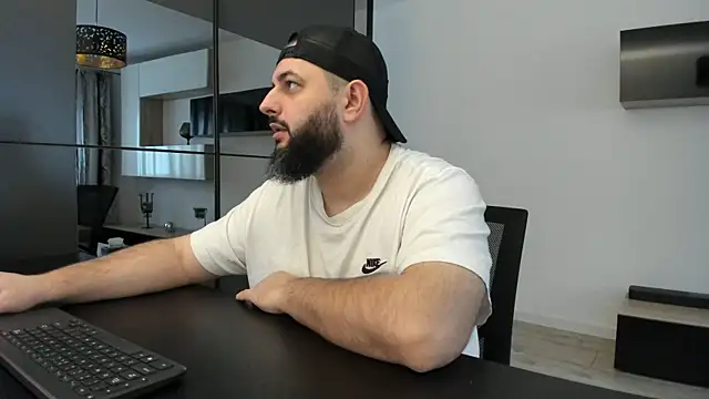 Snapshot of DravenPeak chatting on November 22, 10:47 am DravenPeak online show from November 22, 10:47 am