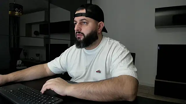 DravenPeak online show from February 15, 8:49 pm