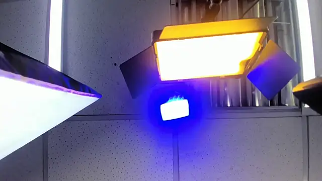 Aisha hotts777 online show from March 18, 3:20 am