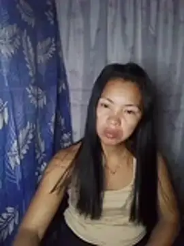 Snapshot of oceanlover23 chatting on February 5, 8:46 pm oceanlover23 online show from February 5, 8:46 pm