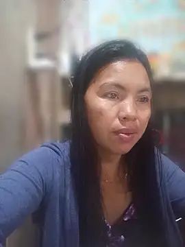 Snapshot of oceanlover23 chatting on February 21, 11:39 pm oceanlover23 online show from February 21, 11:39 pm