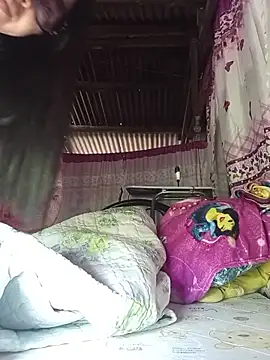 Snapshot of oceanlover23 chatting on February 27, 5:07 am oceanlover23 online show from February 27, 5:07 am