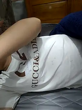 Snapshot of Cklovesu47244 chatting on September 22, 10:23 pm Cklovesu47244 online show from September 22, 10:23 pm