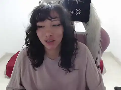 ScarlettShirahoshi online show from April 14, 6:03 pm