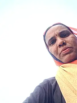 Snapshot of Pinky12A chatting on January 12, 11:37 am Pinky12A online show from January 12, 11:37 am