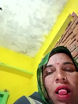 Snapshot of Pinky12A chatting on January 13, 11:54 pm Pinky12A online show from January 13, 11:54 pm