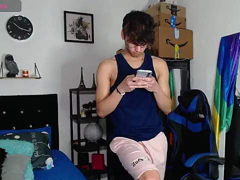 Snapshot of Gael_Jones chatting on September 10, 7:41 am Gael Jones online show from September 10, 7:41 am