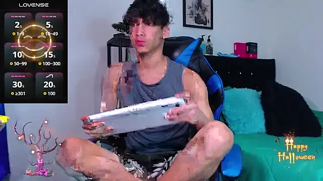 Snapshot of Gael_Jones chatting on October 29, 6:15 am Gael Jones online show from October 29, 6:15 am