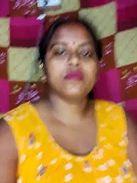 Hot-Show2 online show from April 12, 5:29 pm