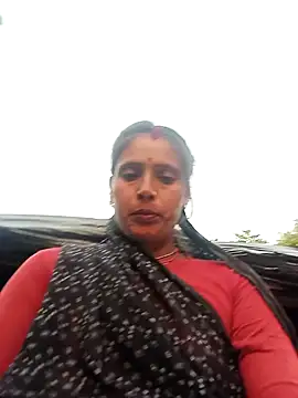 Snapshot of Arti13A chatting on November 11, 11:43 am Arti13A online show from November 11, 11:43 am