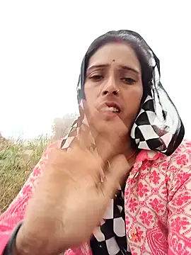 Snapshot of Arti13A chatting on January 7, 2:25 am Arti13A online show from January 7, 2:25 am